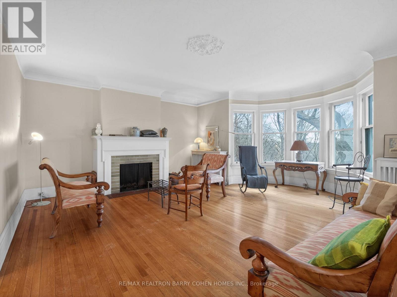 27 OLD YONGE STREET - 14