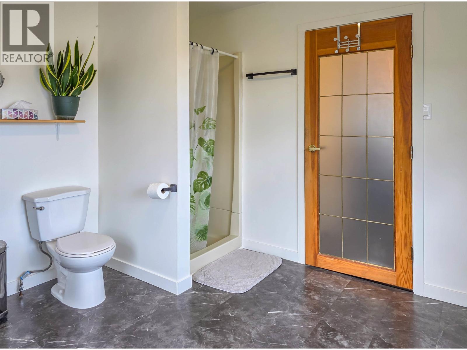 3883 3RD Avenue, Smithers