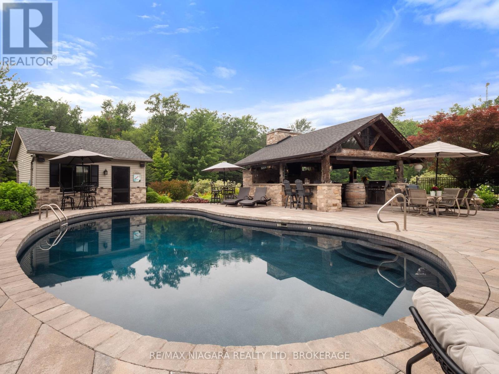 2738 MOYER STREET - 5