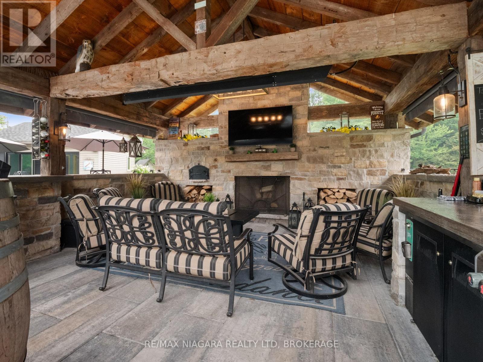 2738 MOYER STREET - 7