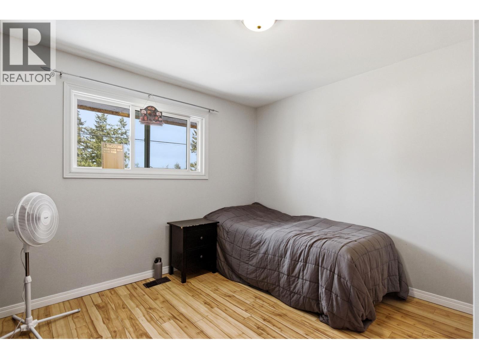 411 RICHARD STREET - 13