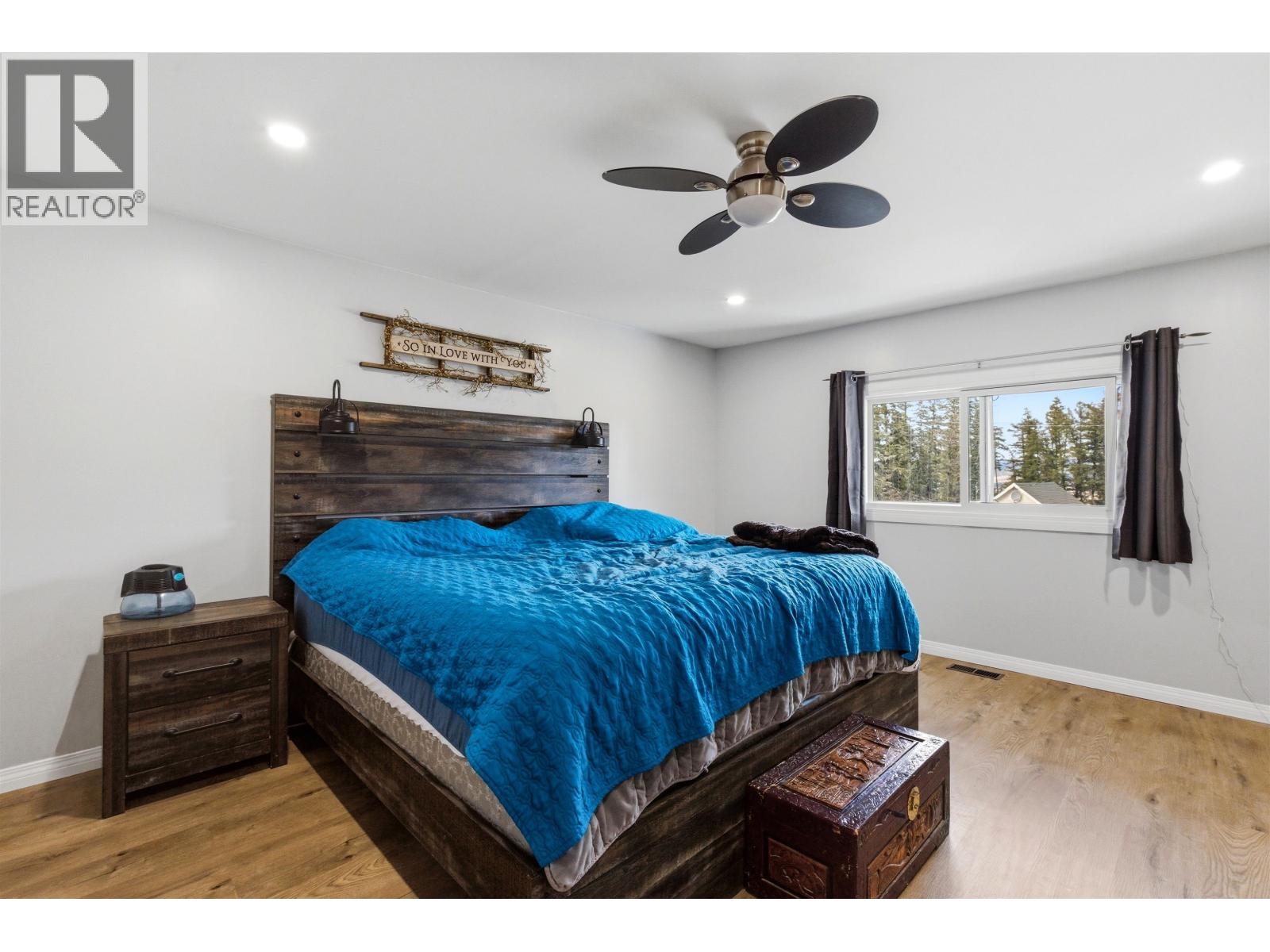 411 RICHARD STREET - 9