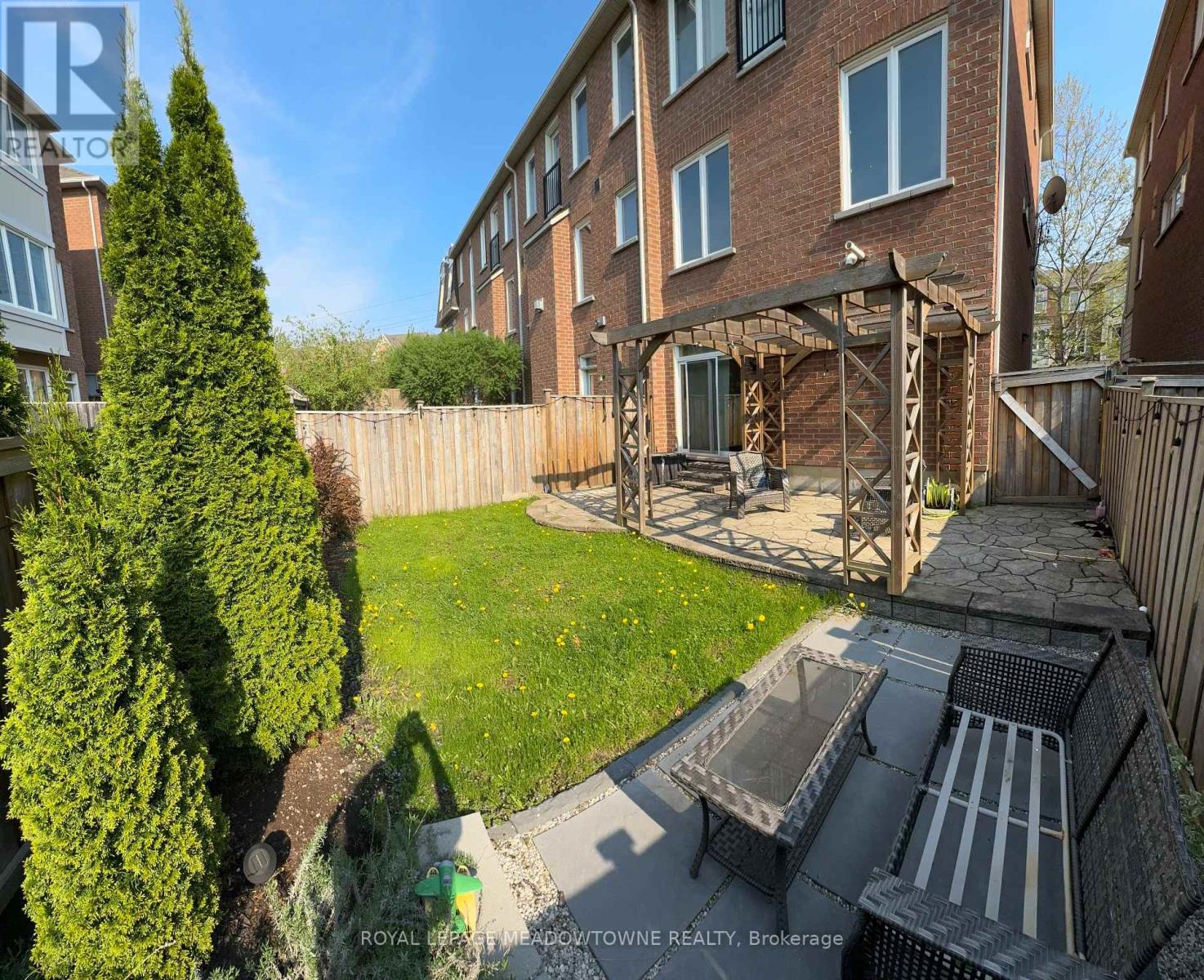 26 YATES AVENUE, Toronto (Clairlea-Birchmount), Ontario