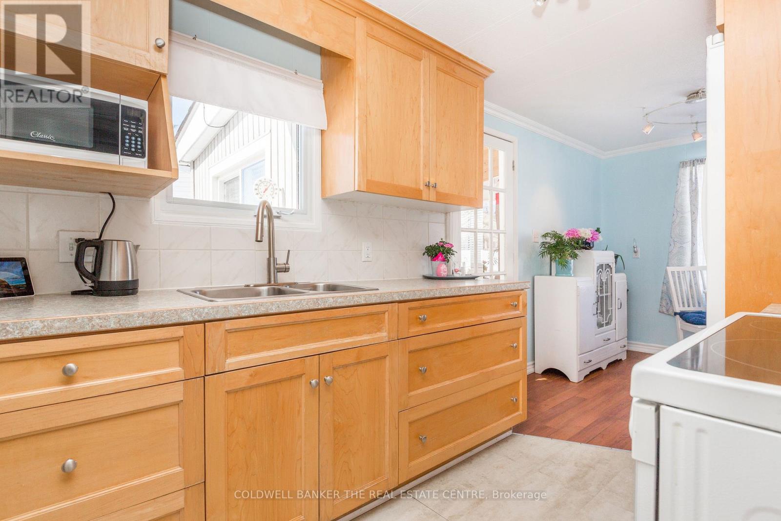 5 BROADWAY AVENUE - 10