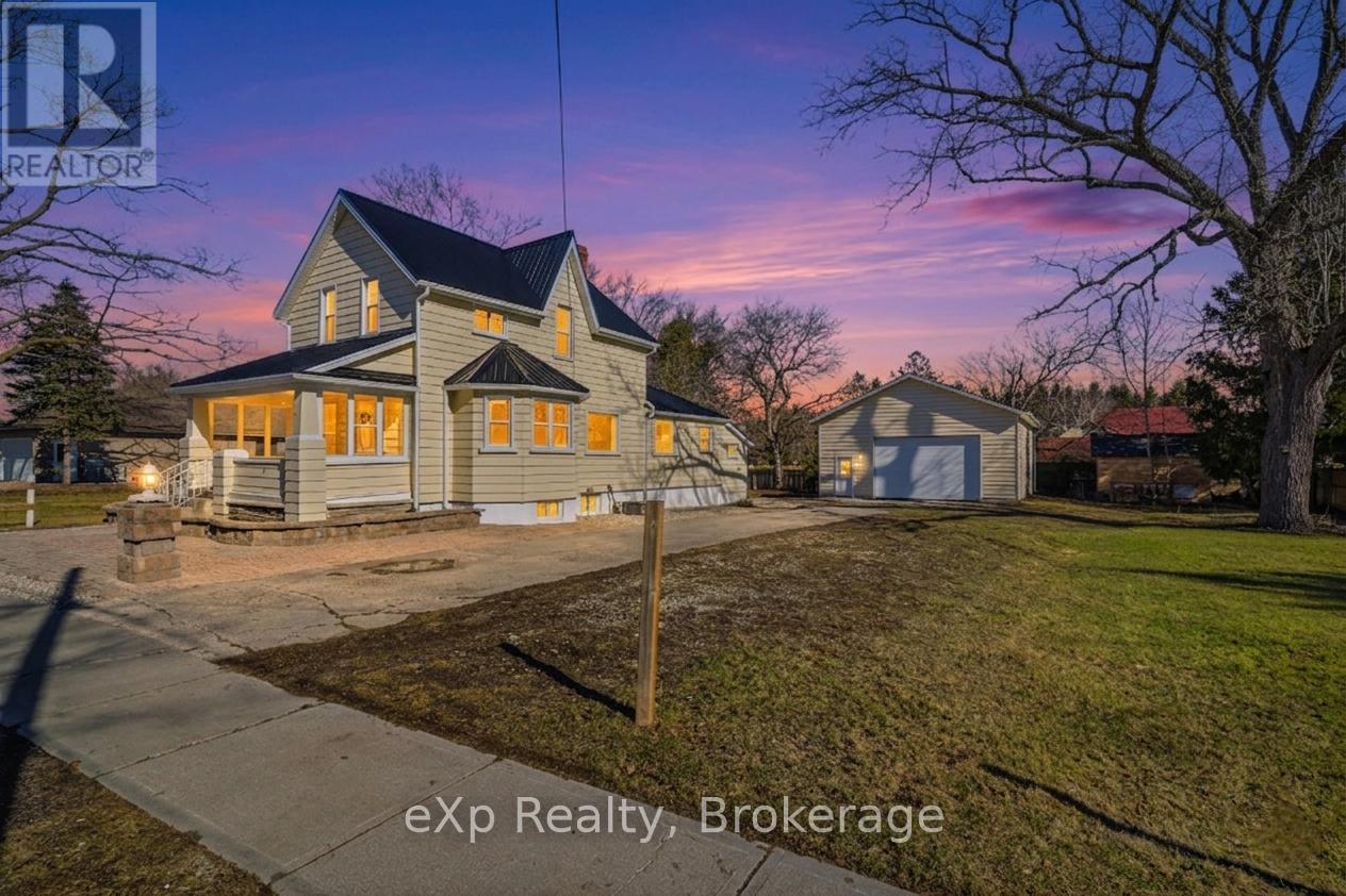 Single Family House for Sale in  WILLIAM STREET W North Middlesex (Parkhill) 