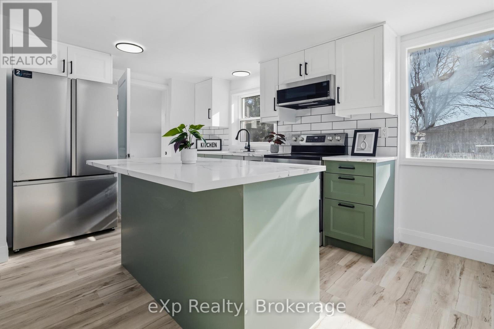 Single Family House for Sale in  WILLIAM STREET W North Middlesex (Parkhill) 