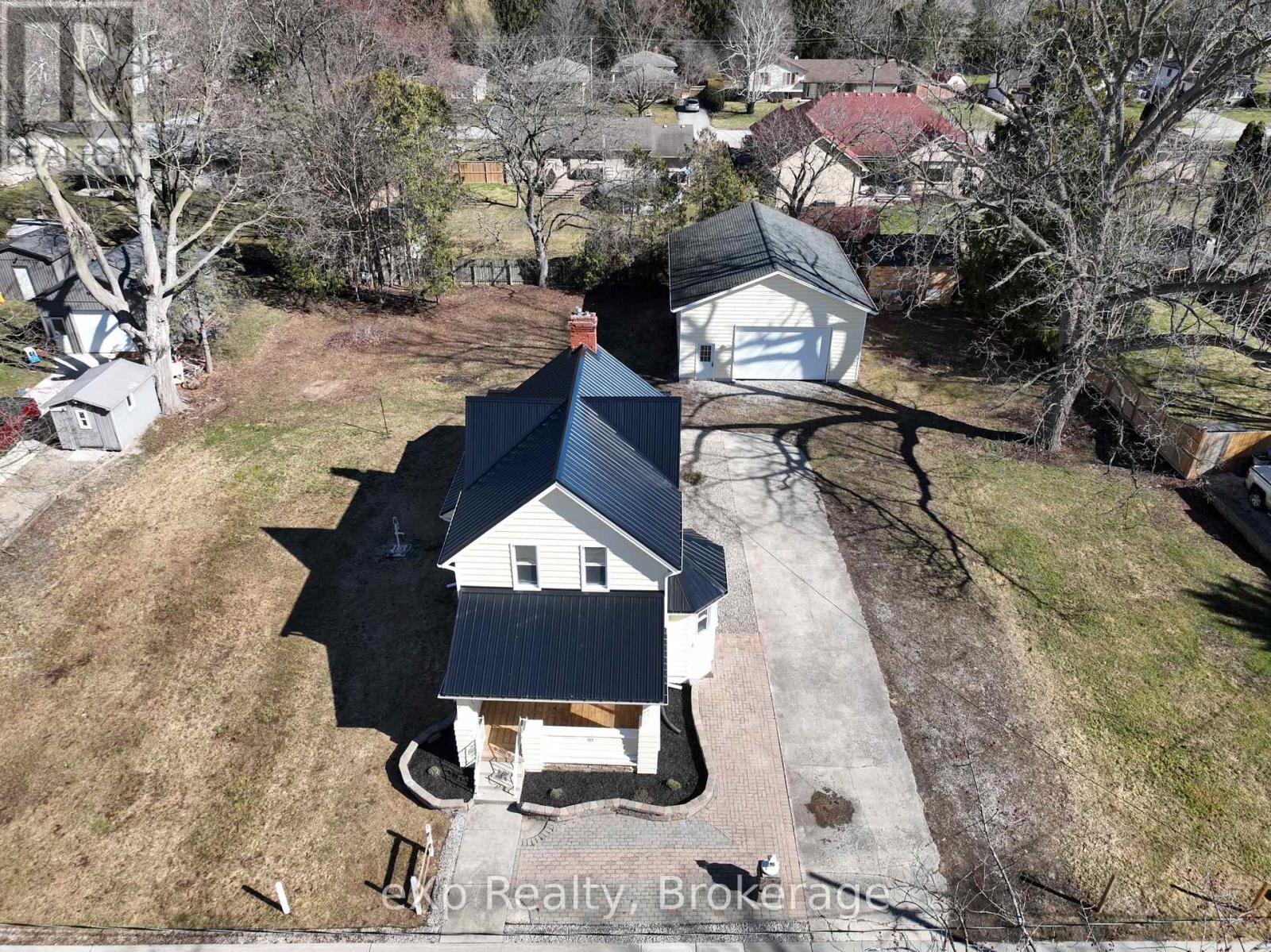 Single Family House for Sale in  WILLIAM STREET W North Middlesex (Parkhill) 