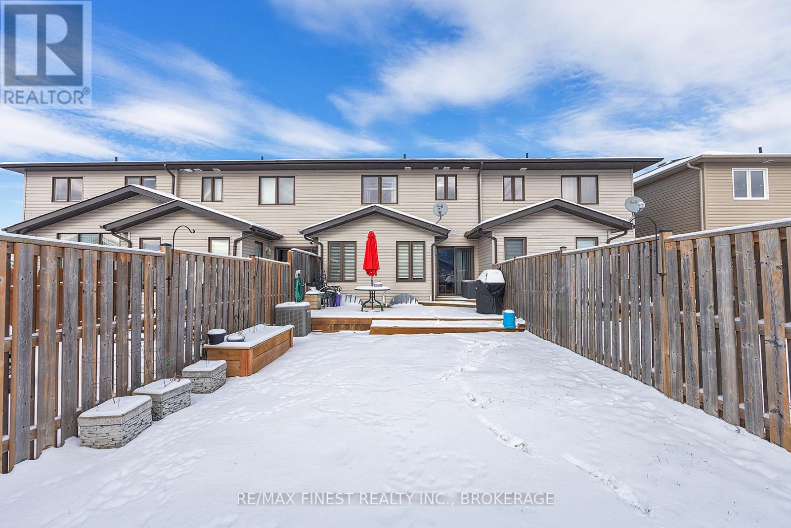 1395 TREMONT DRIVE,Kingston (City Northwest),,