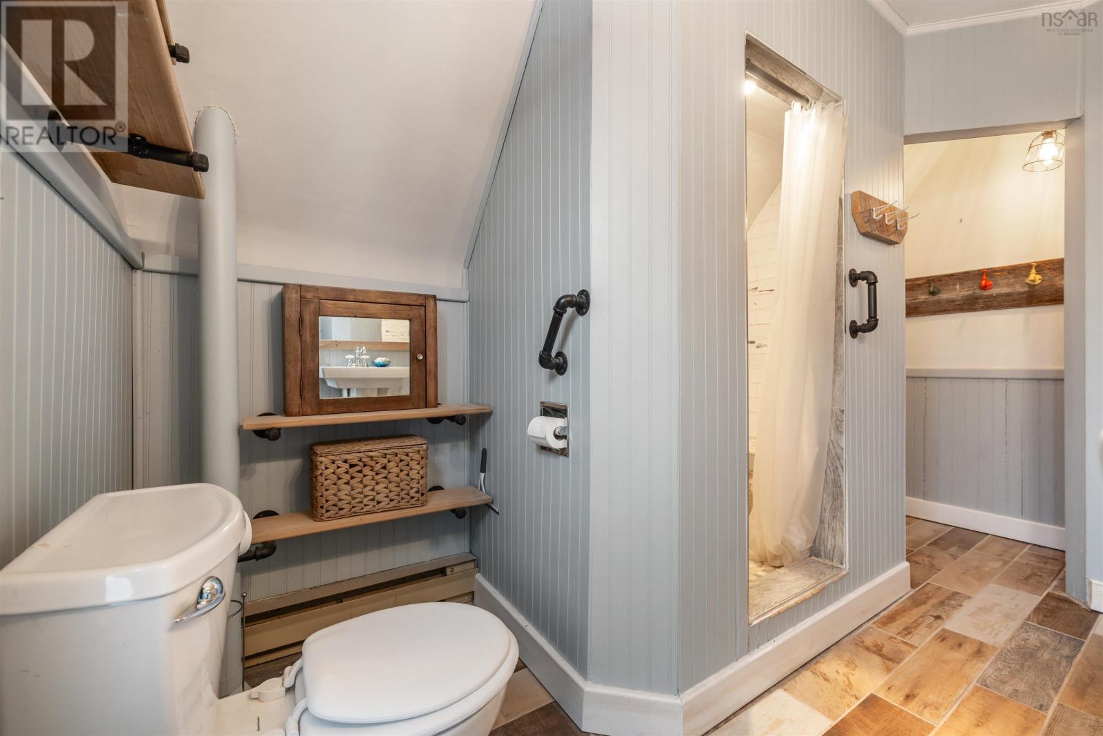 Property 46 of 49 of 31 Chapel Street