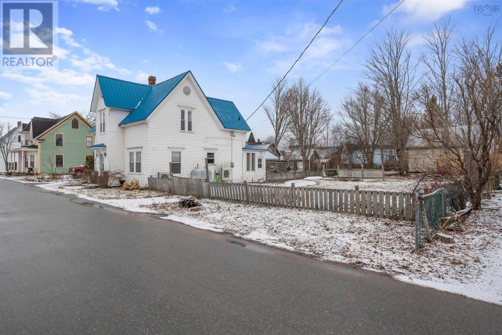 Property 6 of 49 of 31 Chapel Street