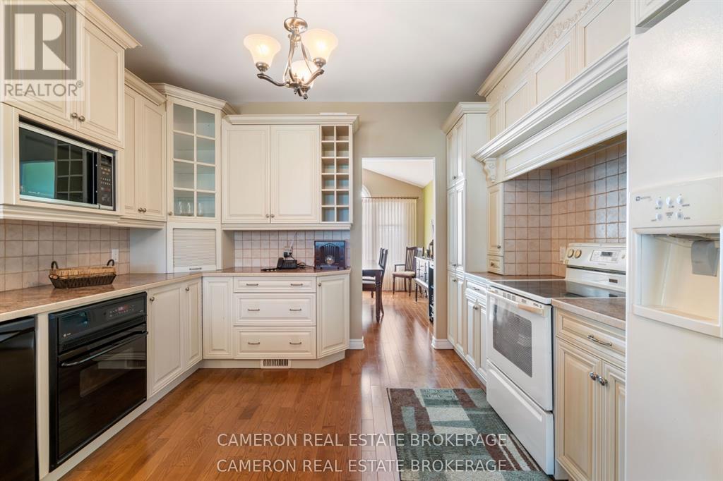 18105 FARLINGER DRIVE - 11