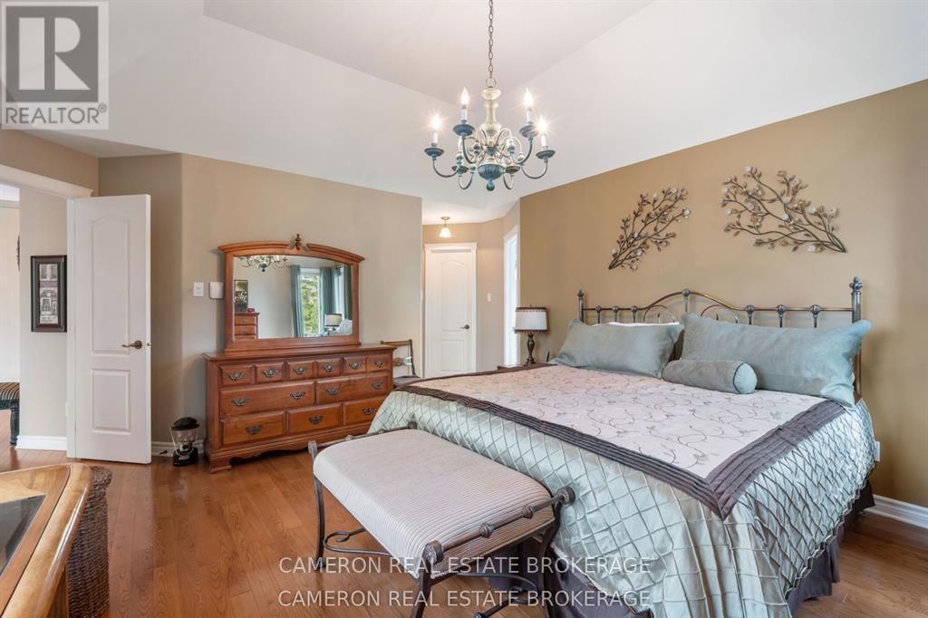 18105 FARLINGER DRIVE - 20