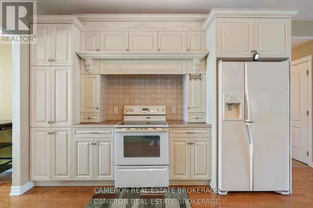 18105 FARLINGER DRIVE - 14