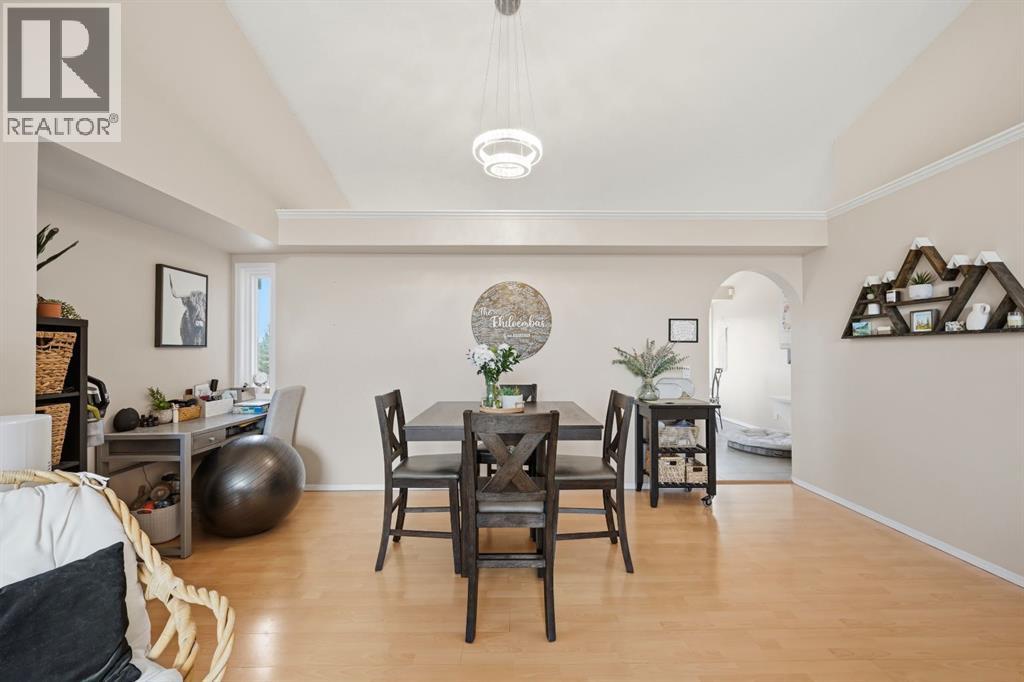 Single Family House Bi-level for Sale in  Hidden Valley Drive NW Hidden Valley Calgary 