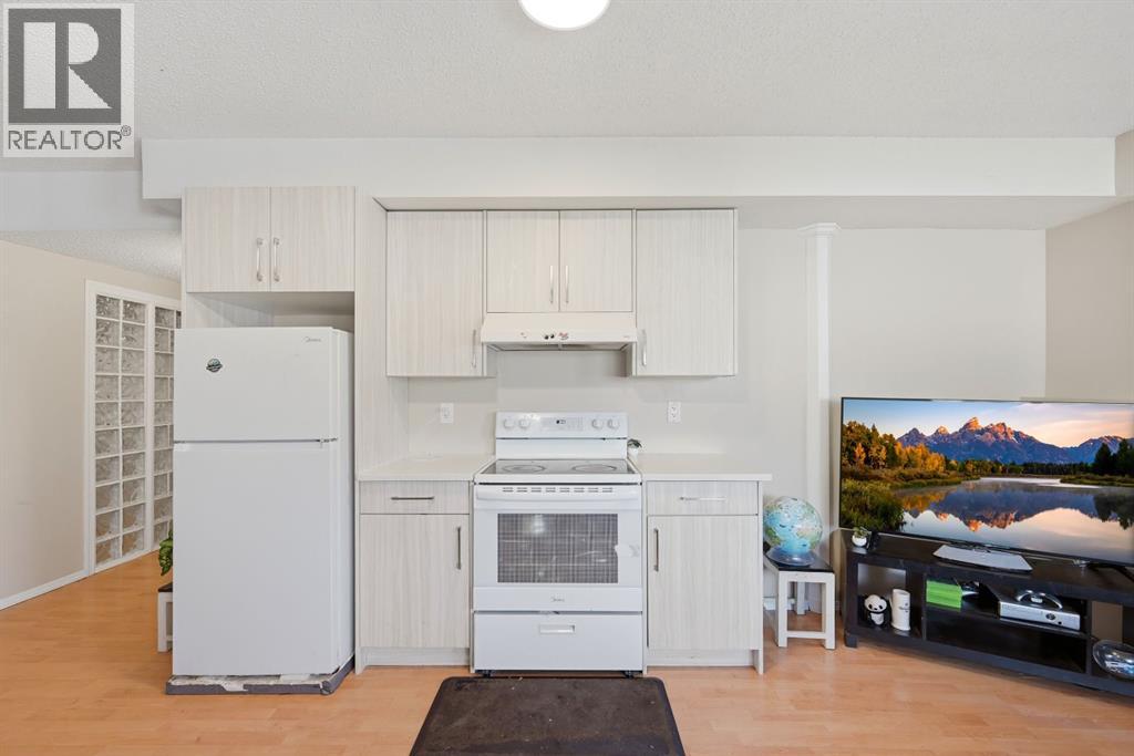 Single Family House Bi-level for Sale in  Hidden Valley Drive NW Hidden Valley Calgary 