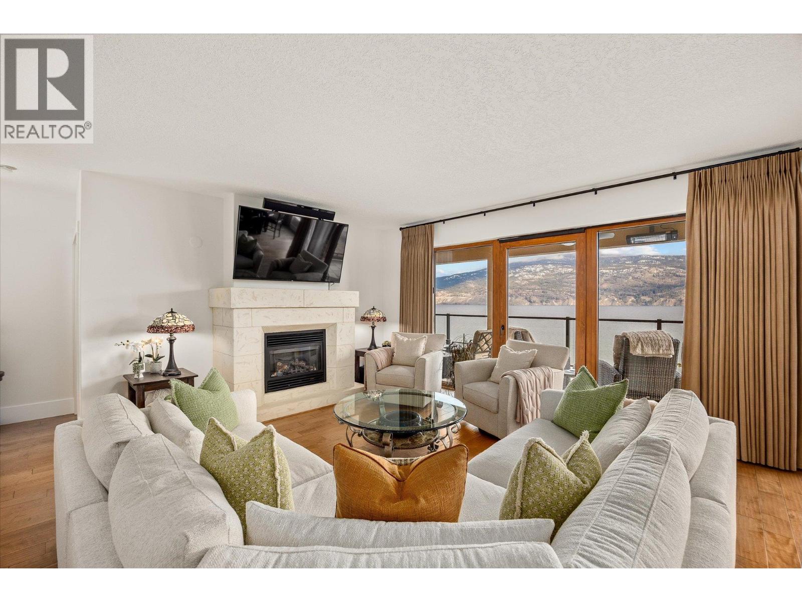 14419 Downton Avenue Unit# 206, Summerland