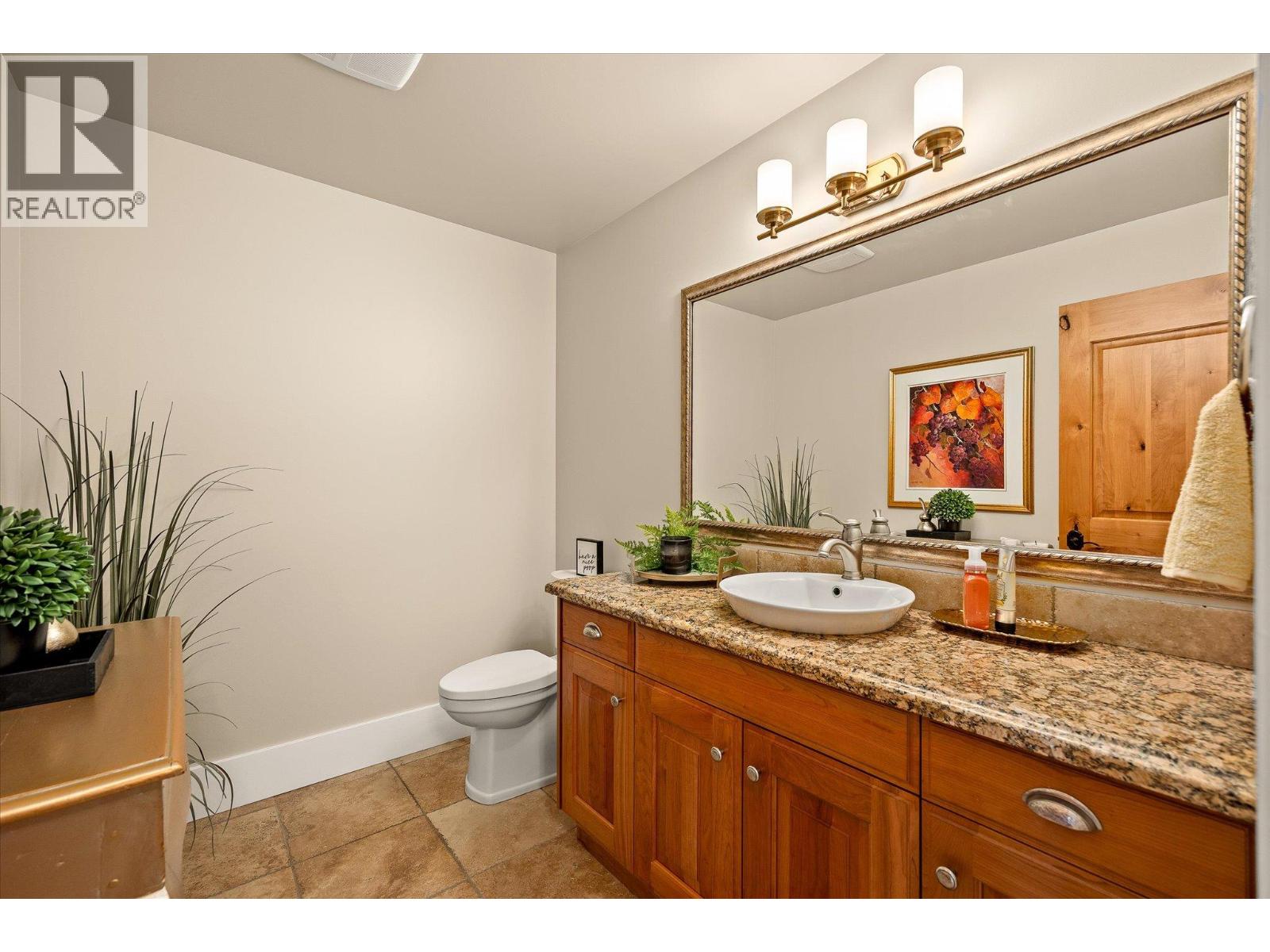 14419 Downton Avenue Unit# 206, Summerland