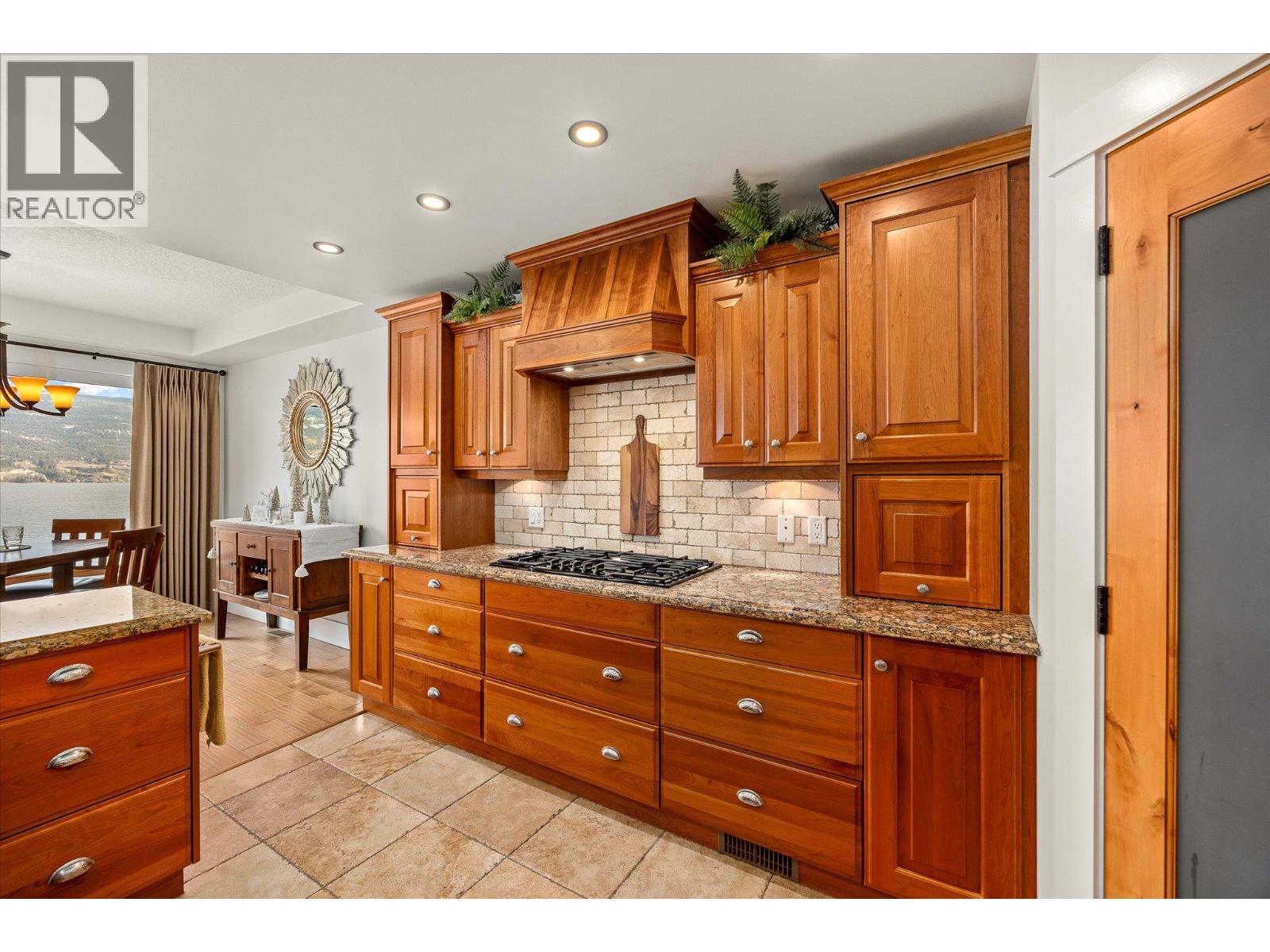 14419 Downton Avenue Unit# 206, Summerland