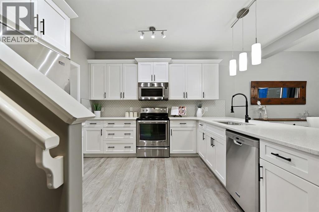 
          2254 Bayside Road Southwest
            <br/>
            <span>Airdrie</span>
            , 
            <span>AB</span>
             <span>T4B3W6</span>
        