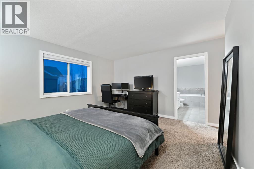 
          2254 Bayside Road Southwest
            <br/>
            <span>Airdrie</span>
            , 
            <span>AB</span>
             <span>T4B3W6</span>
         - Photo 19