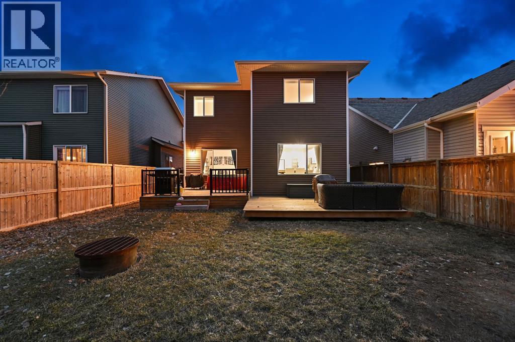 
          2254 Bayside Road Southwest
            <br/>
            <span>Airdrie</span>
            , 
            <span>AB</span>
             <span>T4B3W6</span>
         - Photo 21