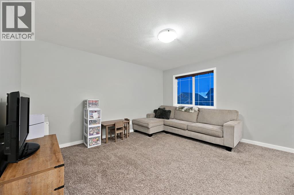 
          2254 Bayside Road Southwest
            <br/>
            <span>Airdrie</span>
            , 
            <span>AB</span>
             <span>T4B3W6</span>
         - Photo 29