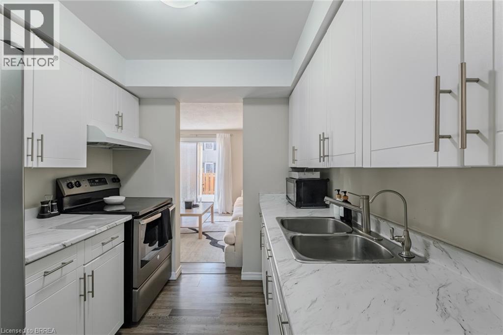 #25 490 GREY Street - 10