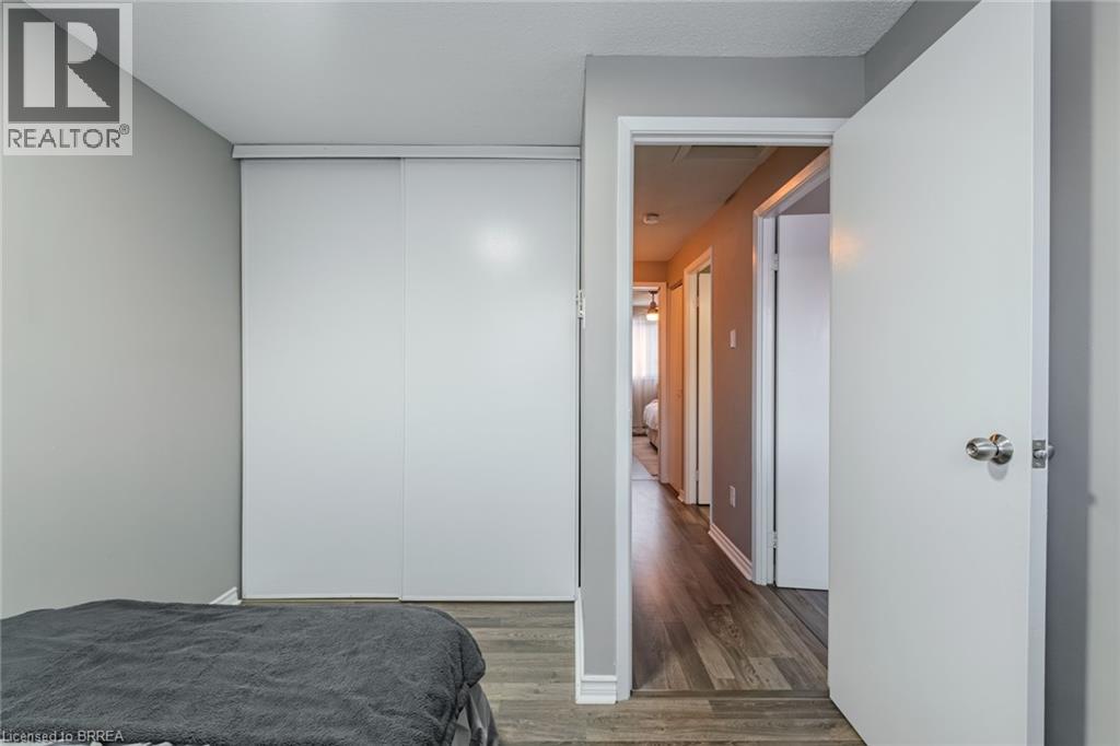 #25 490 GREY Street - 21