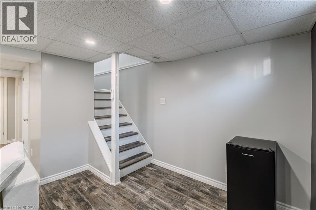 #25 490 GREY Street - 24