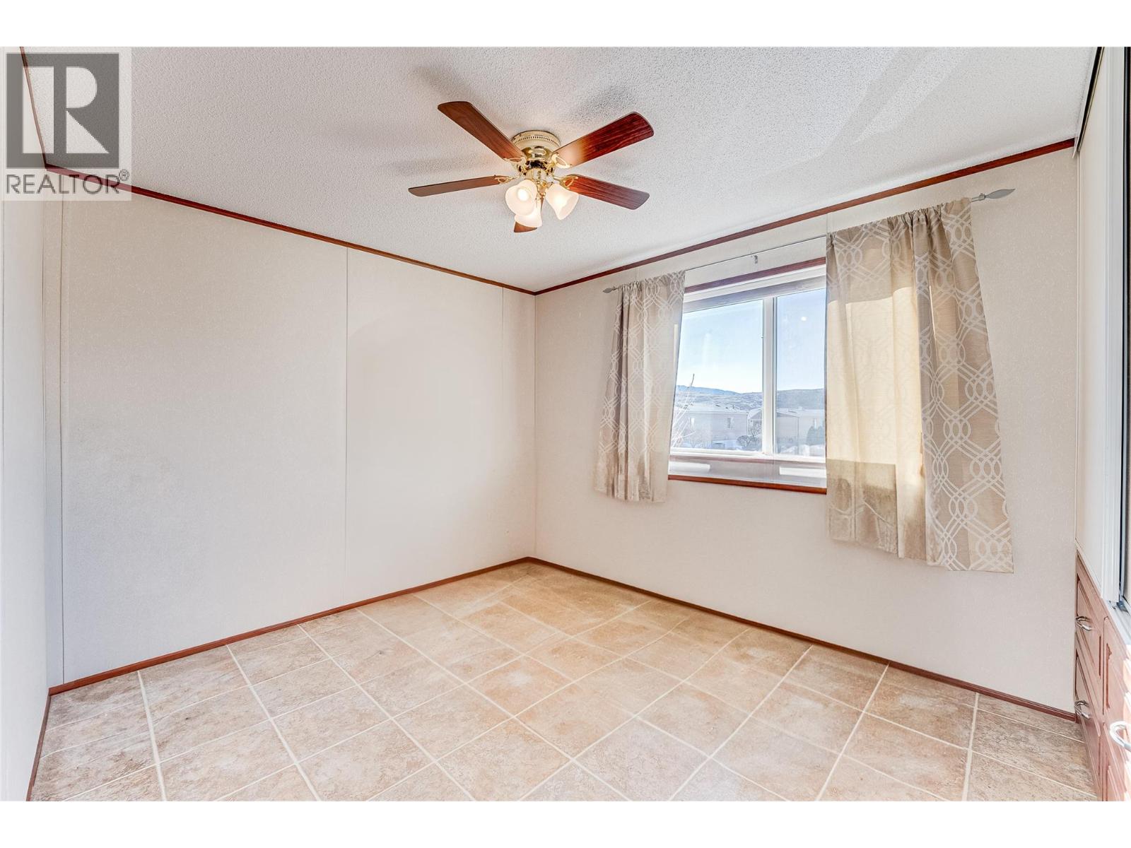 91 12560 Westside Road, Vernon