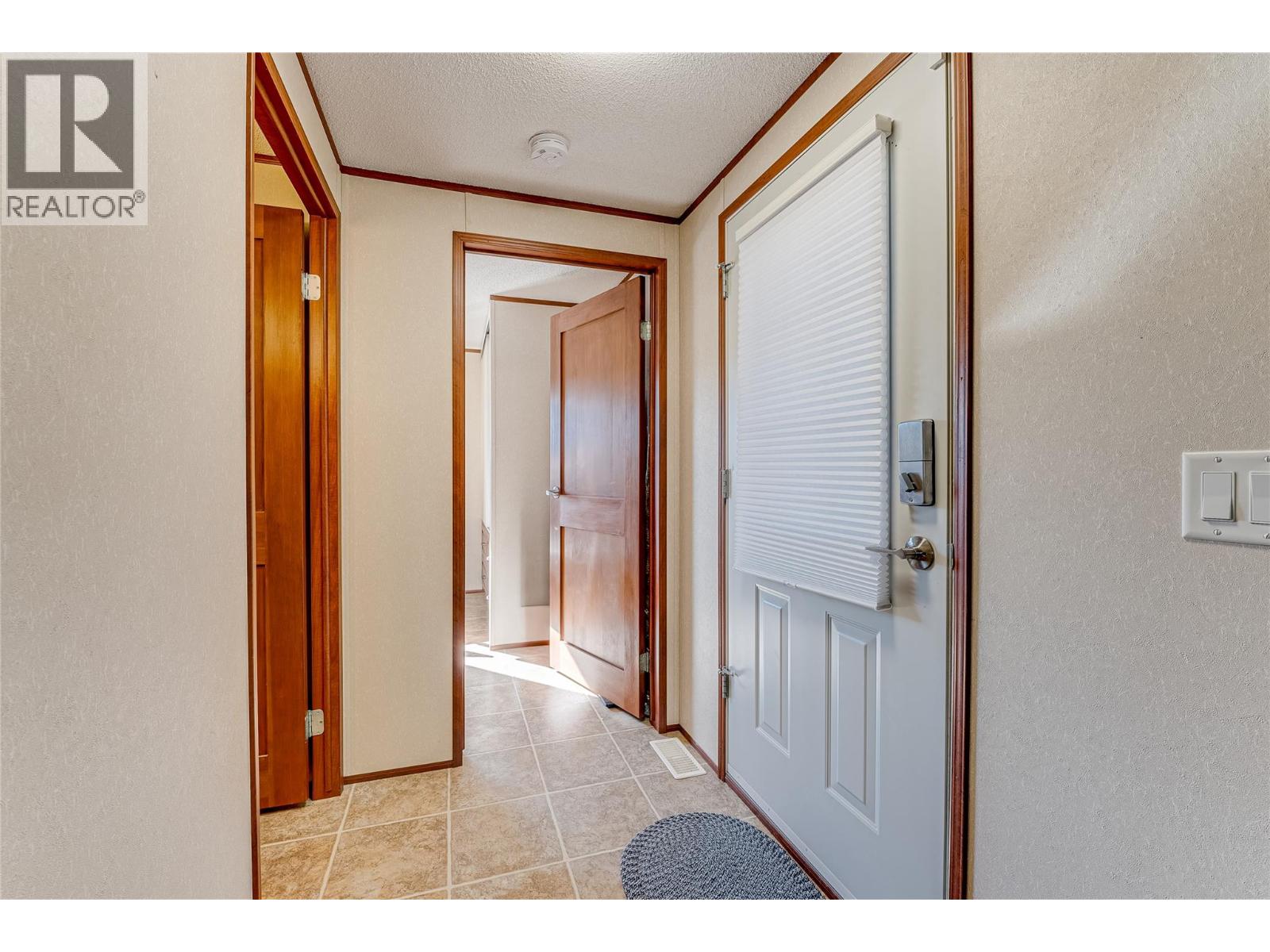 91 12560 Westside Road, Vernon