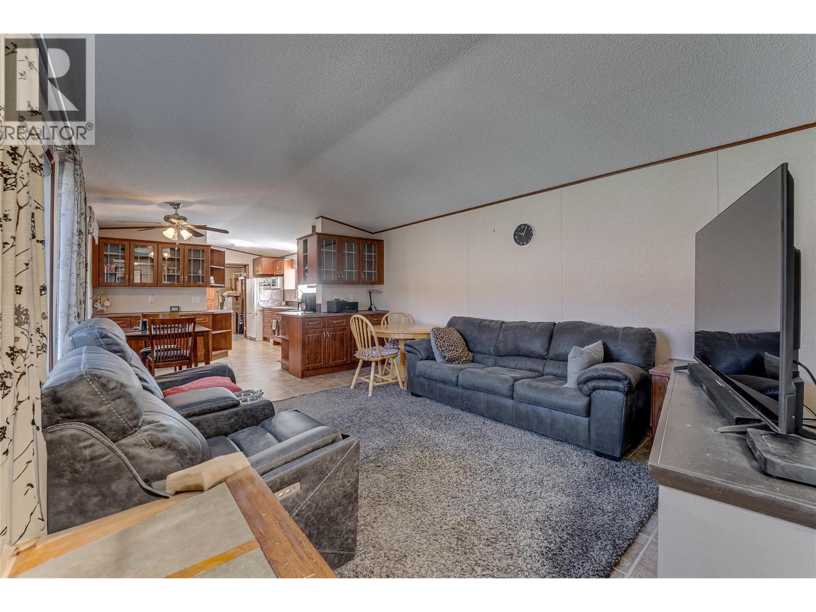 91 12560 Westside Road, Vernon