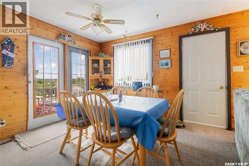 625 Aurora STREET - 2