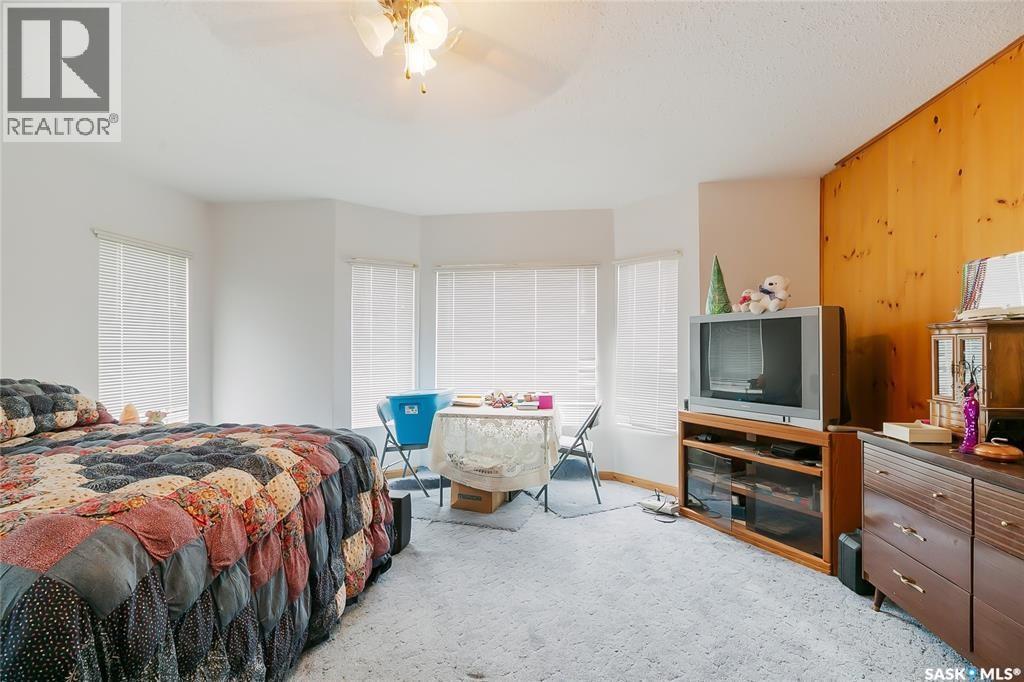625 Aurora STREET - 14