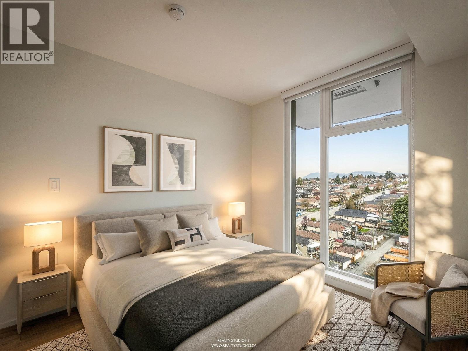 1302 8181 CHESTER STREET