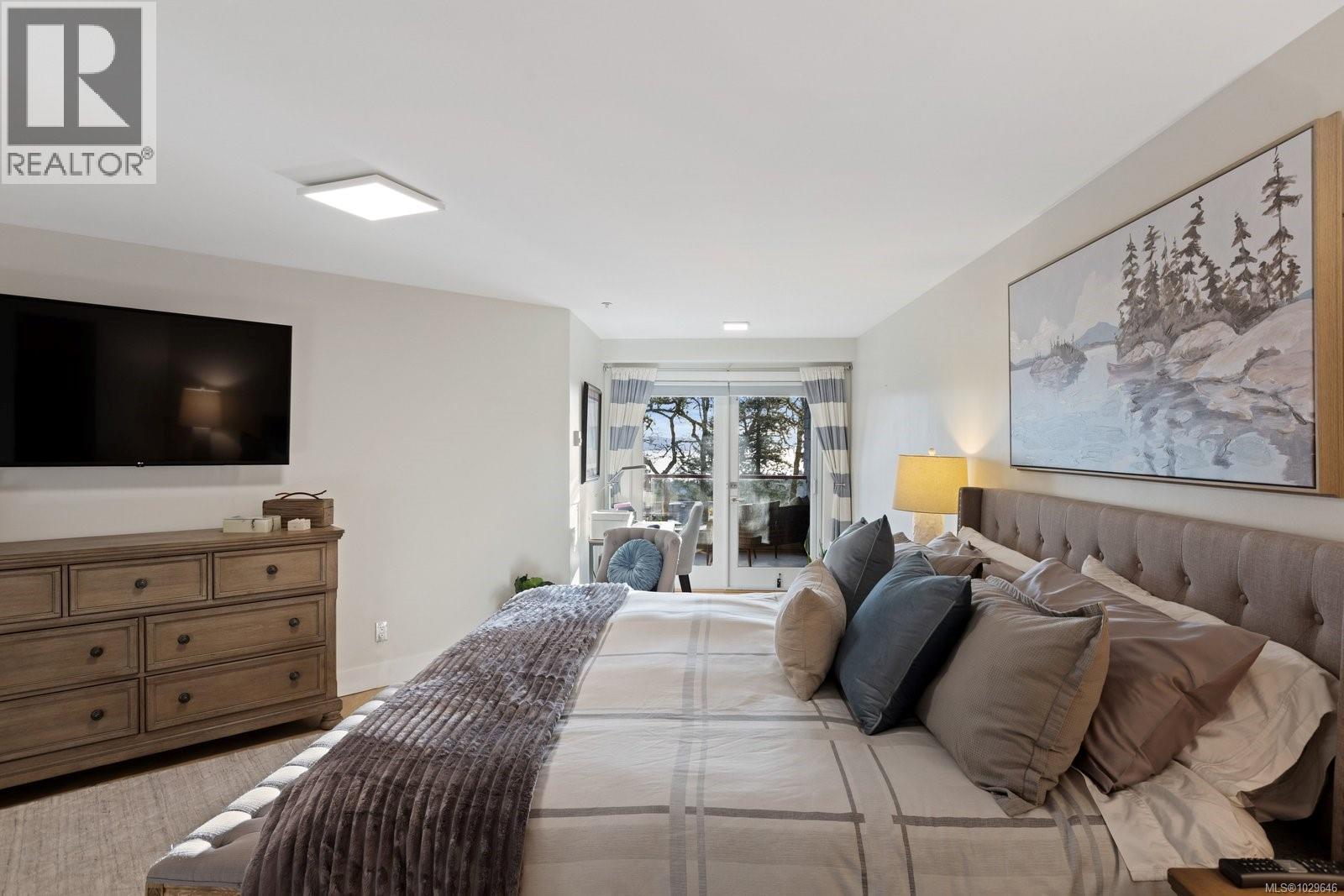 406 940 Boulderwood Rise, Saanich