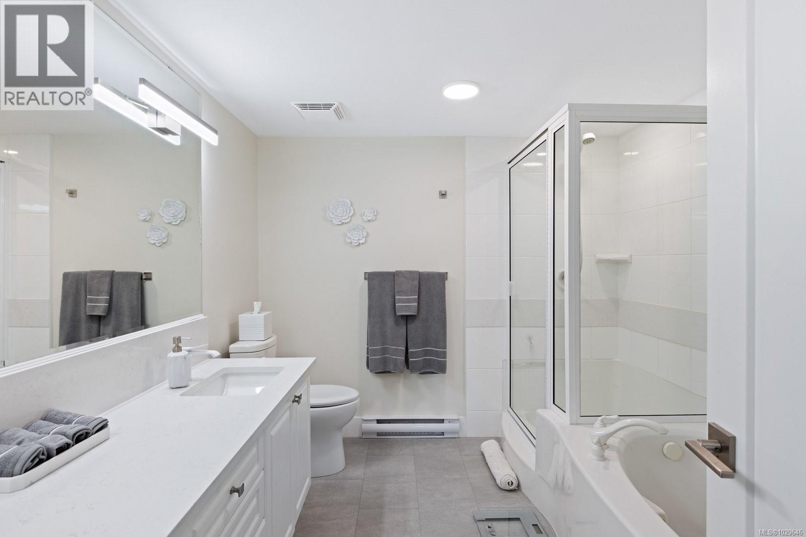 406 940 Boulderwood Rise, Saanich