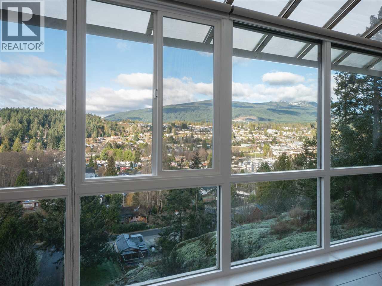 313 SKYLINE DRIVE, Gibsons