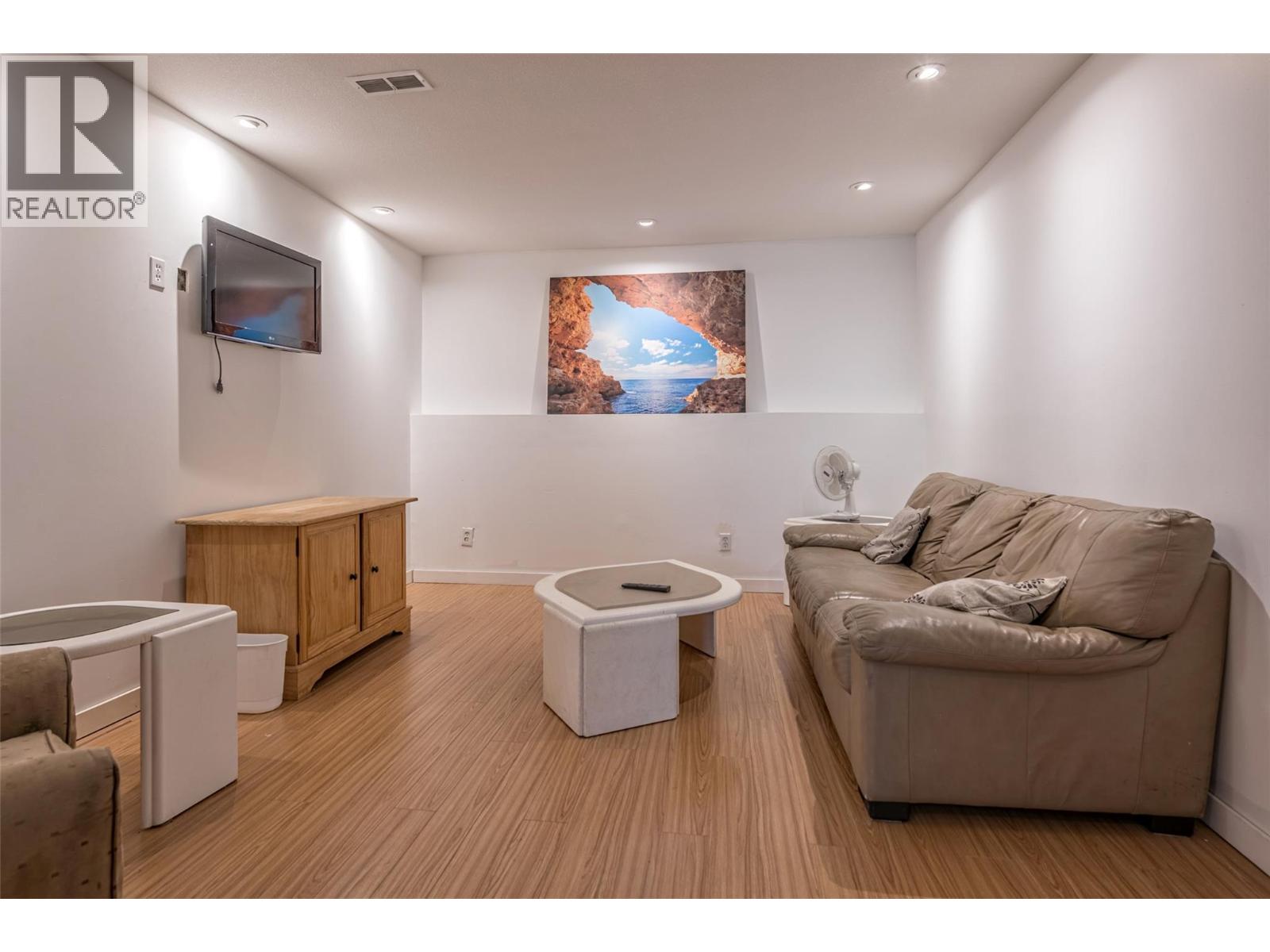 10718 Pinecrest Road - 18