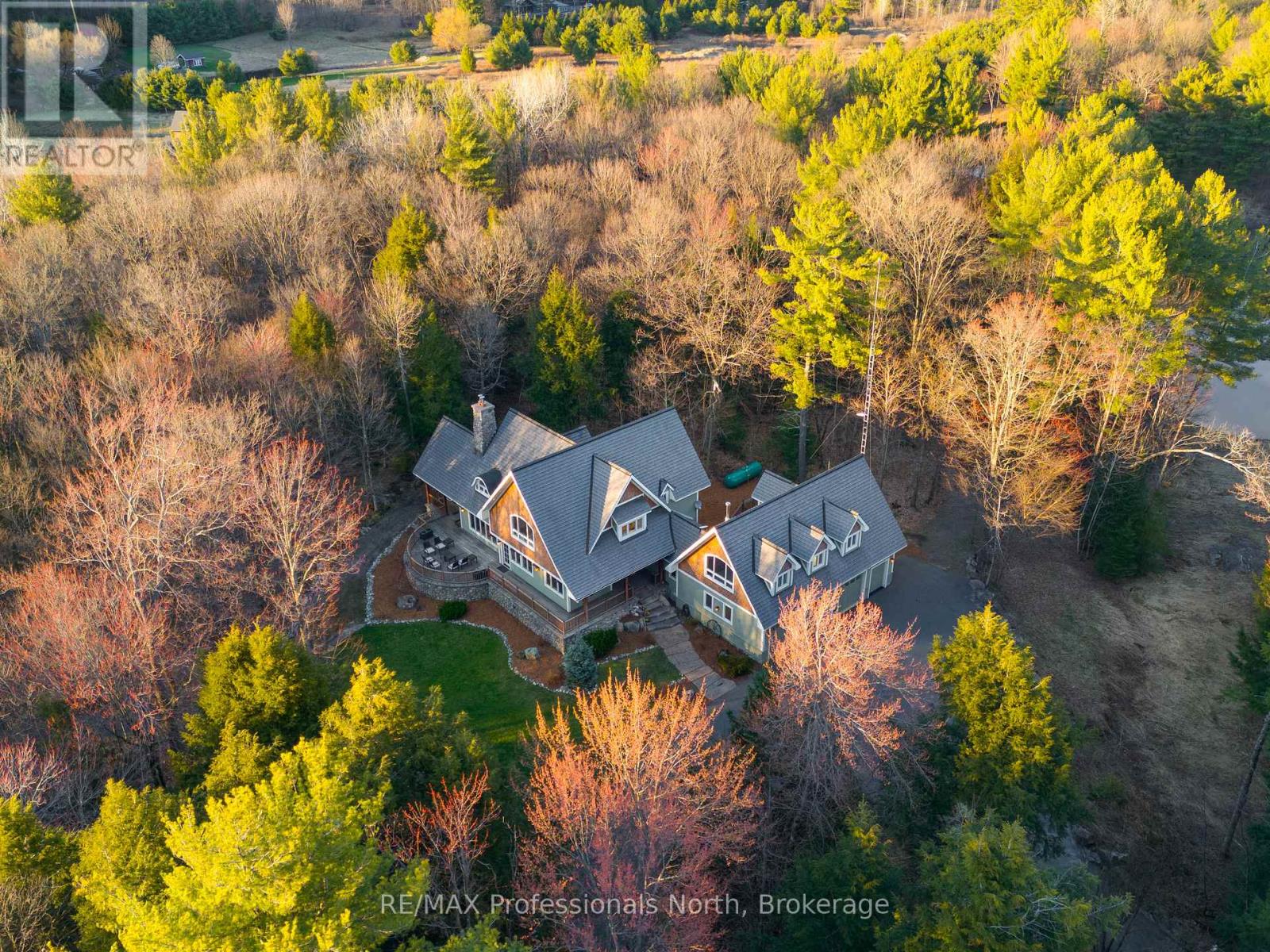 1656 MUSKOKA BEACH ROAD