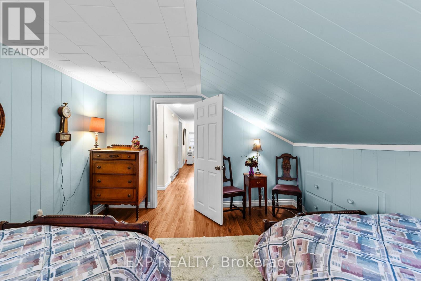 9 SUMMIT AVENUE Property Photo