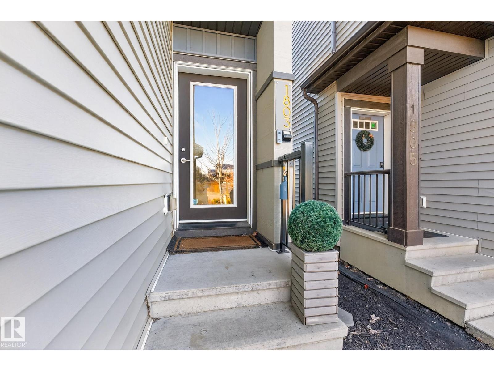 1803 DUMONT CR SW - 47