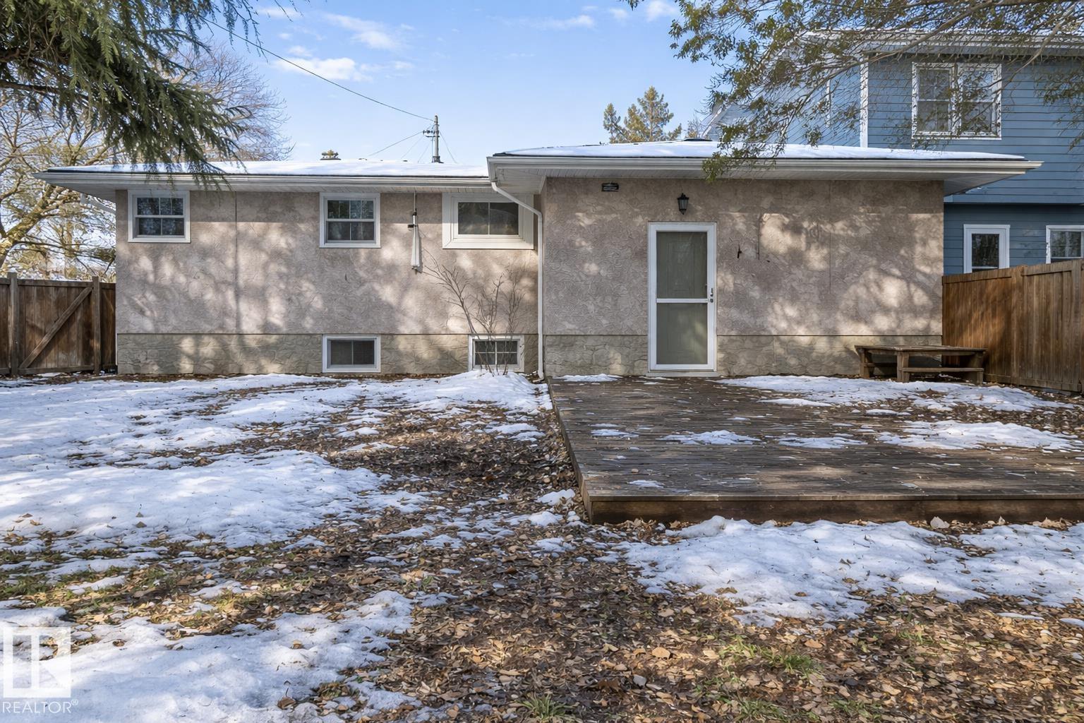 13915 102 AV NW, Edmonton