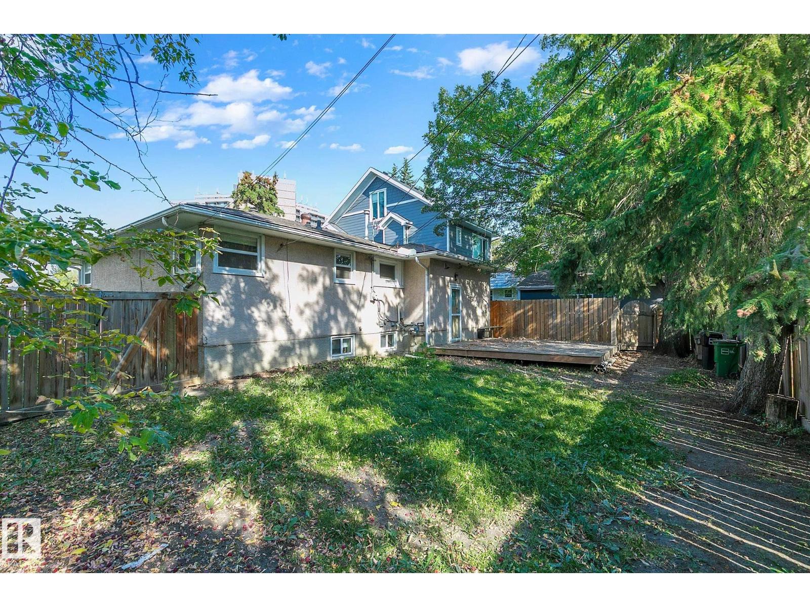 13915 102 AV NW, Edmonton