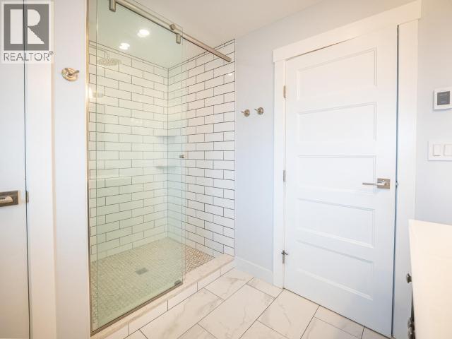 4683 FERNWOOD AVE - 10