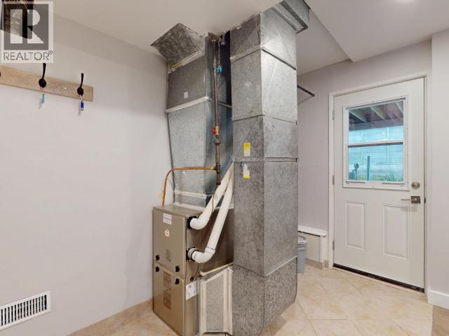 4683 FERNWOOD AVE - 28