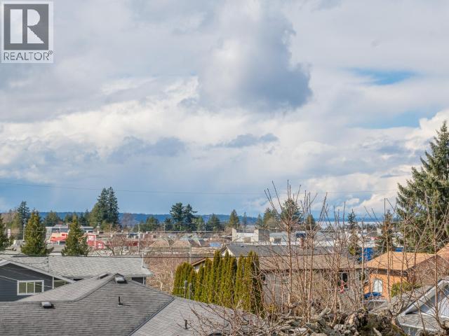 4683 FERNWOOD AVE - 49