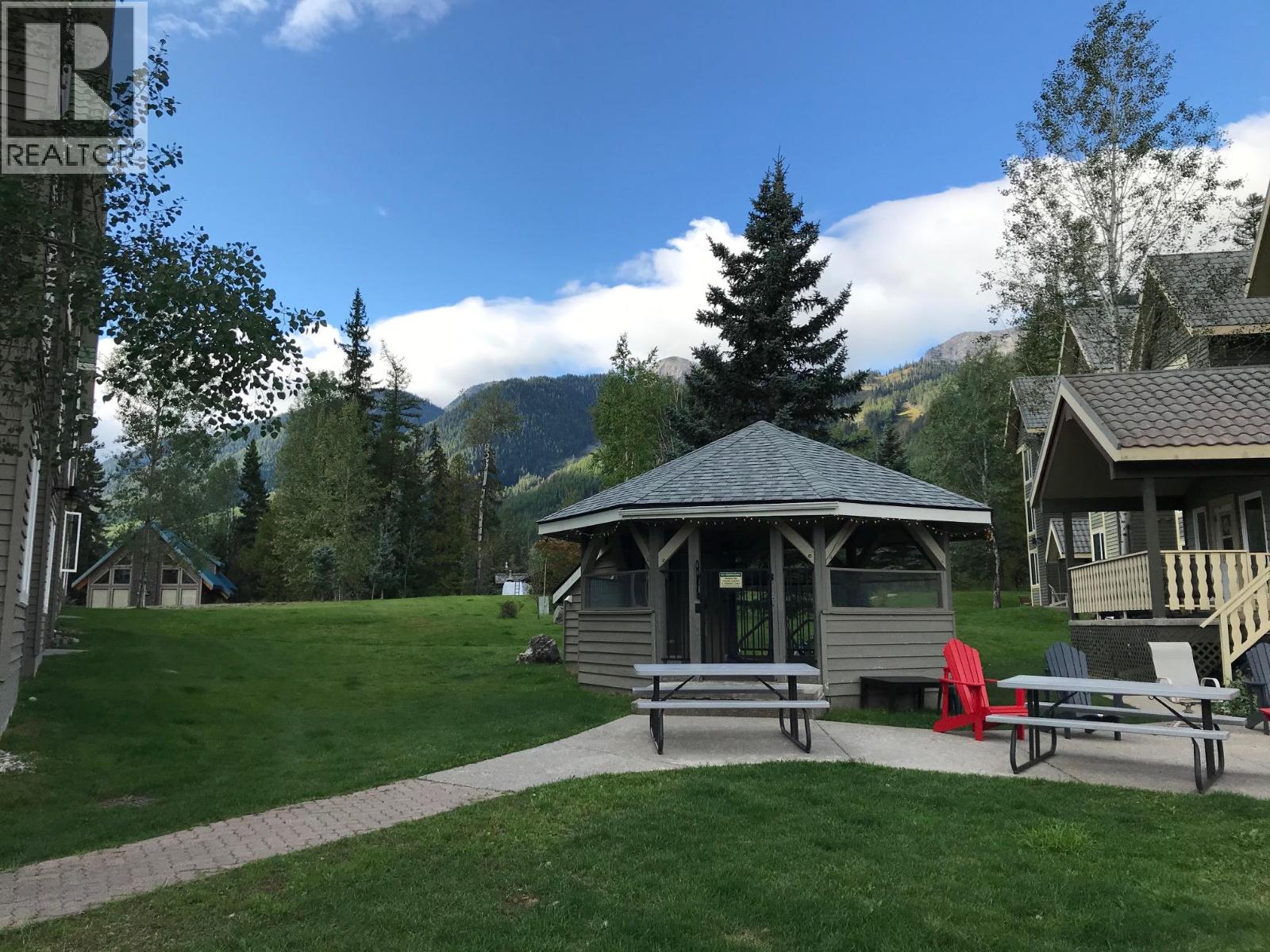 101-4559 TIMBERLINE CRESCENT - 29