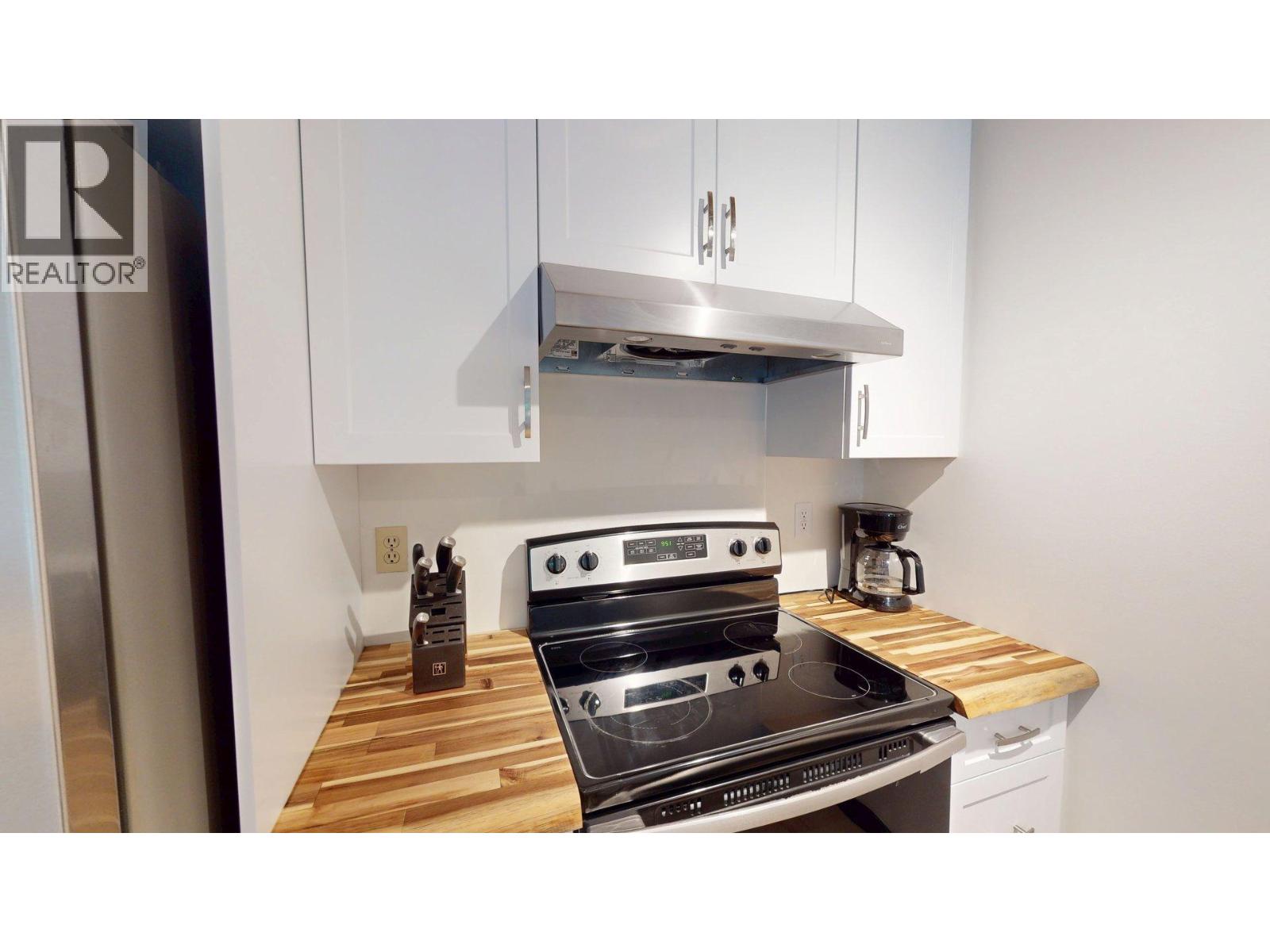 101-4559 TIMBERLINE CRESCENT - 22