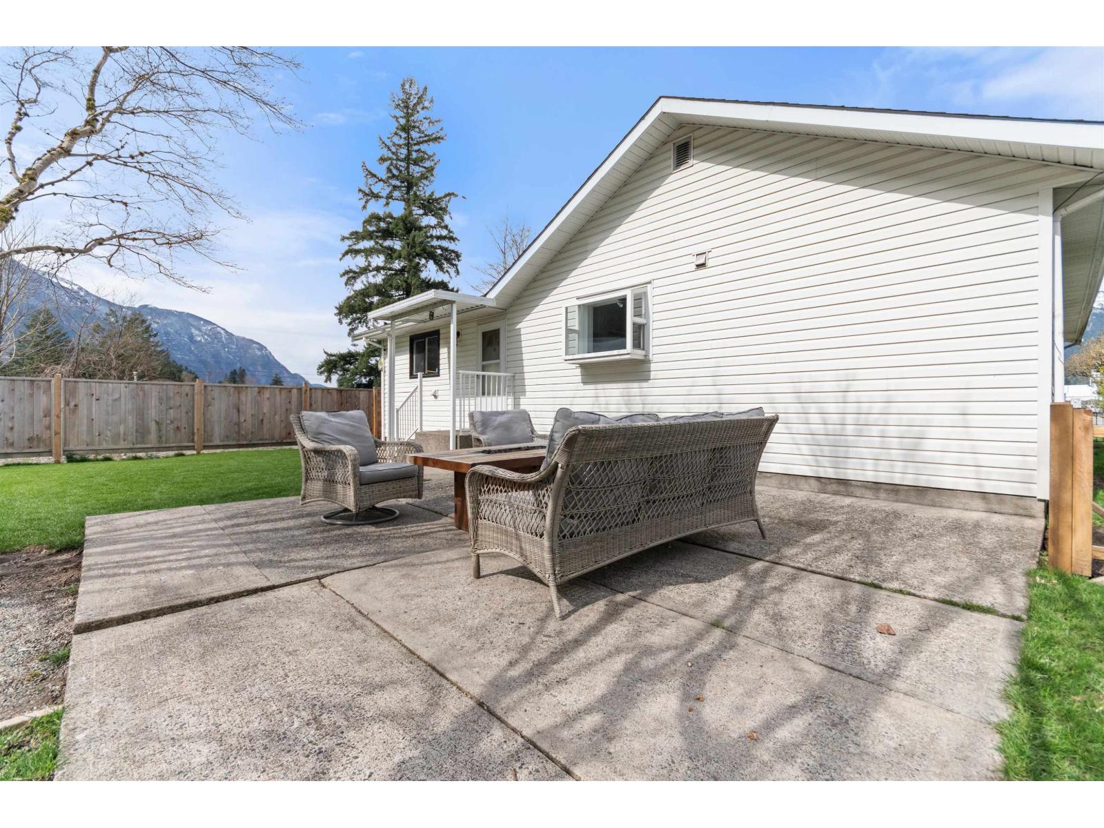 522 RAAB STREET, Hope, Hope